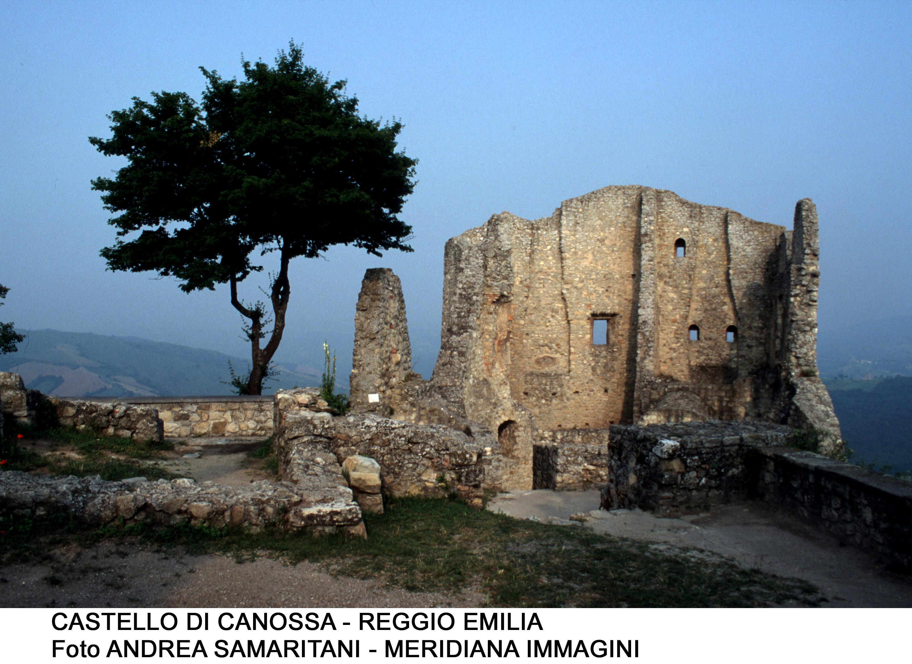  Immagine CANOSSA / CASTELLO DI CANOSSA